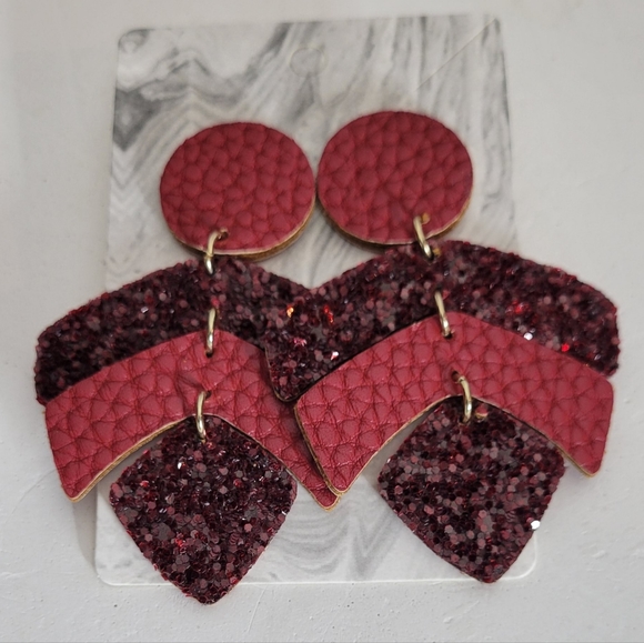 Burgundy Sparkling Earrings - Picture 2 of 2
